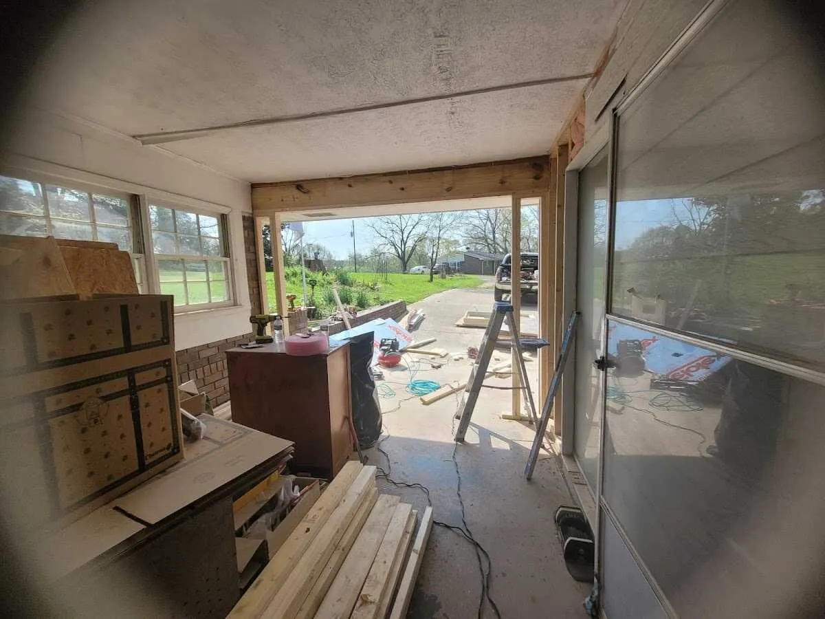 Air movers and dehumidifier for Drying & Dehumidification in Cheyenne